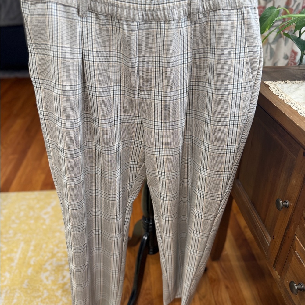 On 34th Large plaid pants